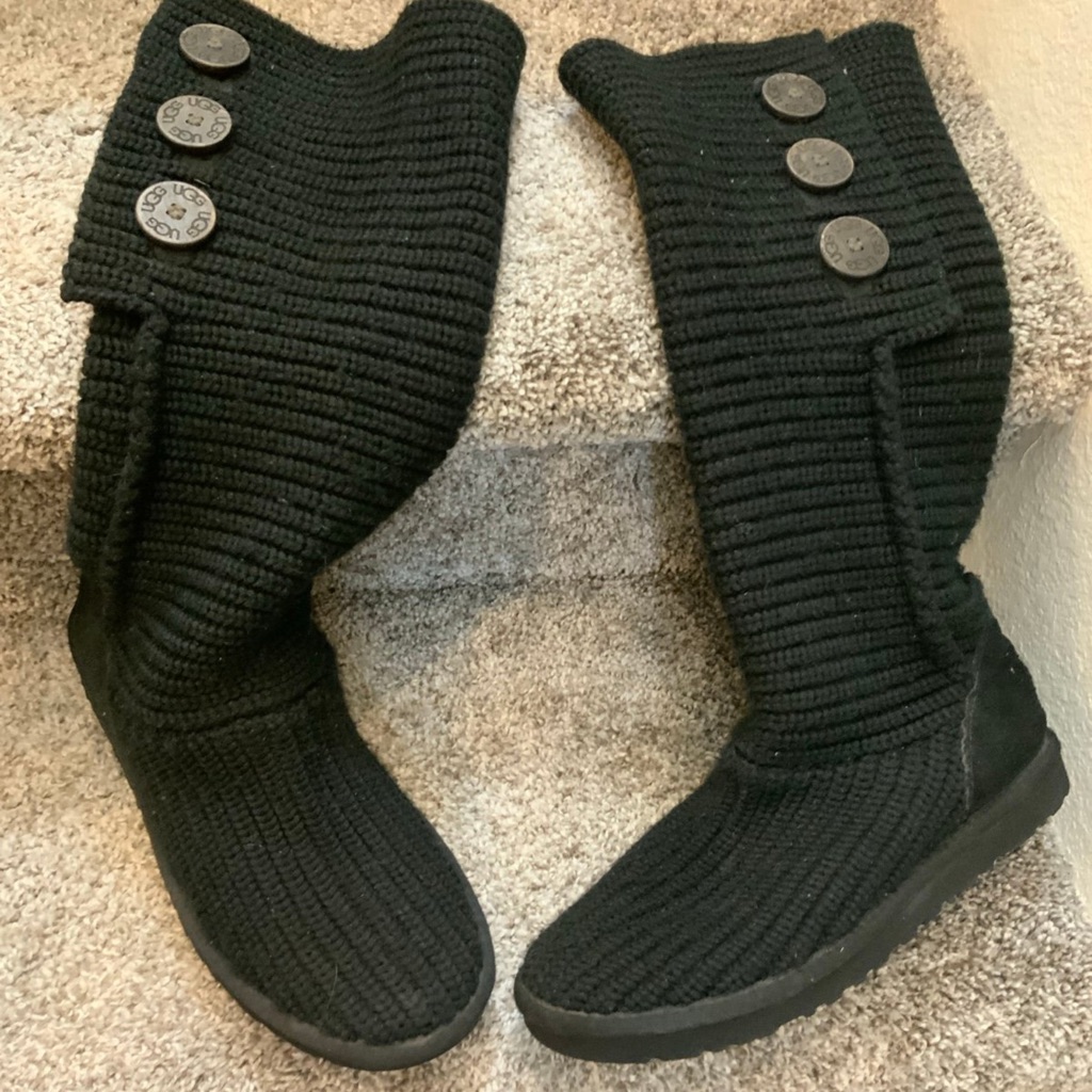 Authentic Uggs Size 9